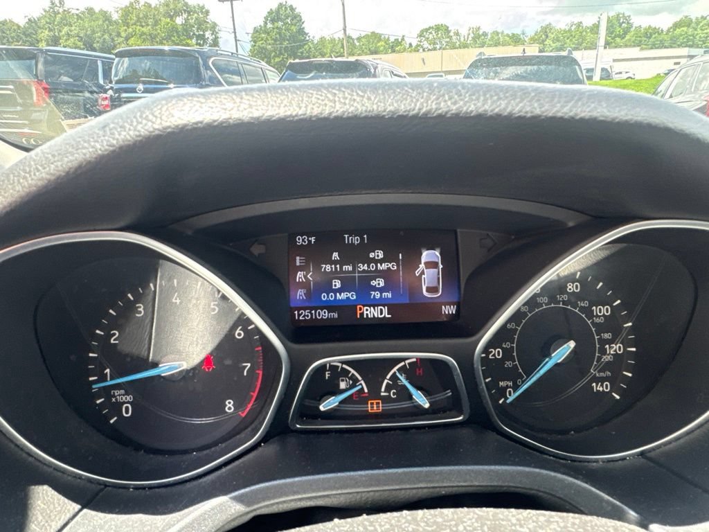 Used 2017 Ford Focus SE FWD image 11