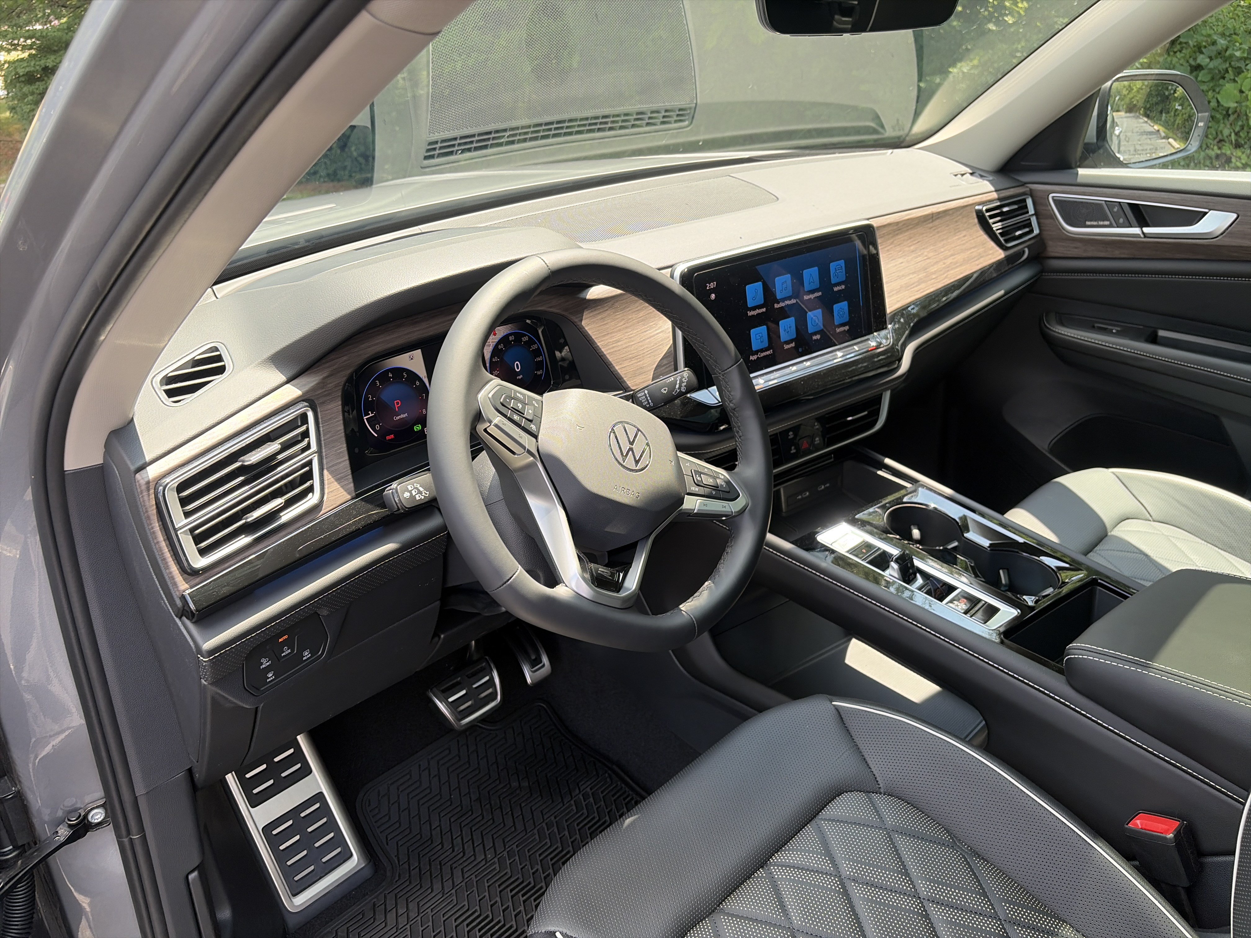 New 2026 Volkswagen Atlas SEL Premium R-Line AWD/4WD image 14