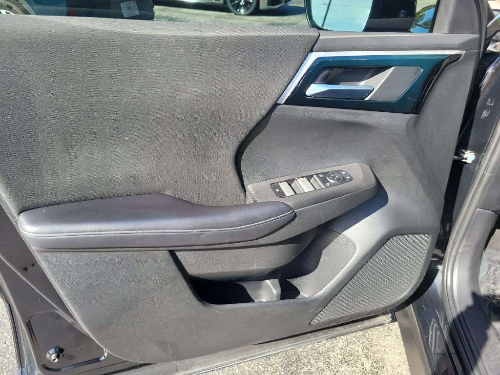 Used 2023 Mitsubishi Outlander ES FWD image 20