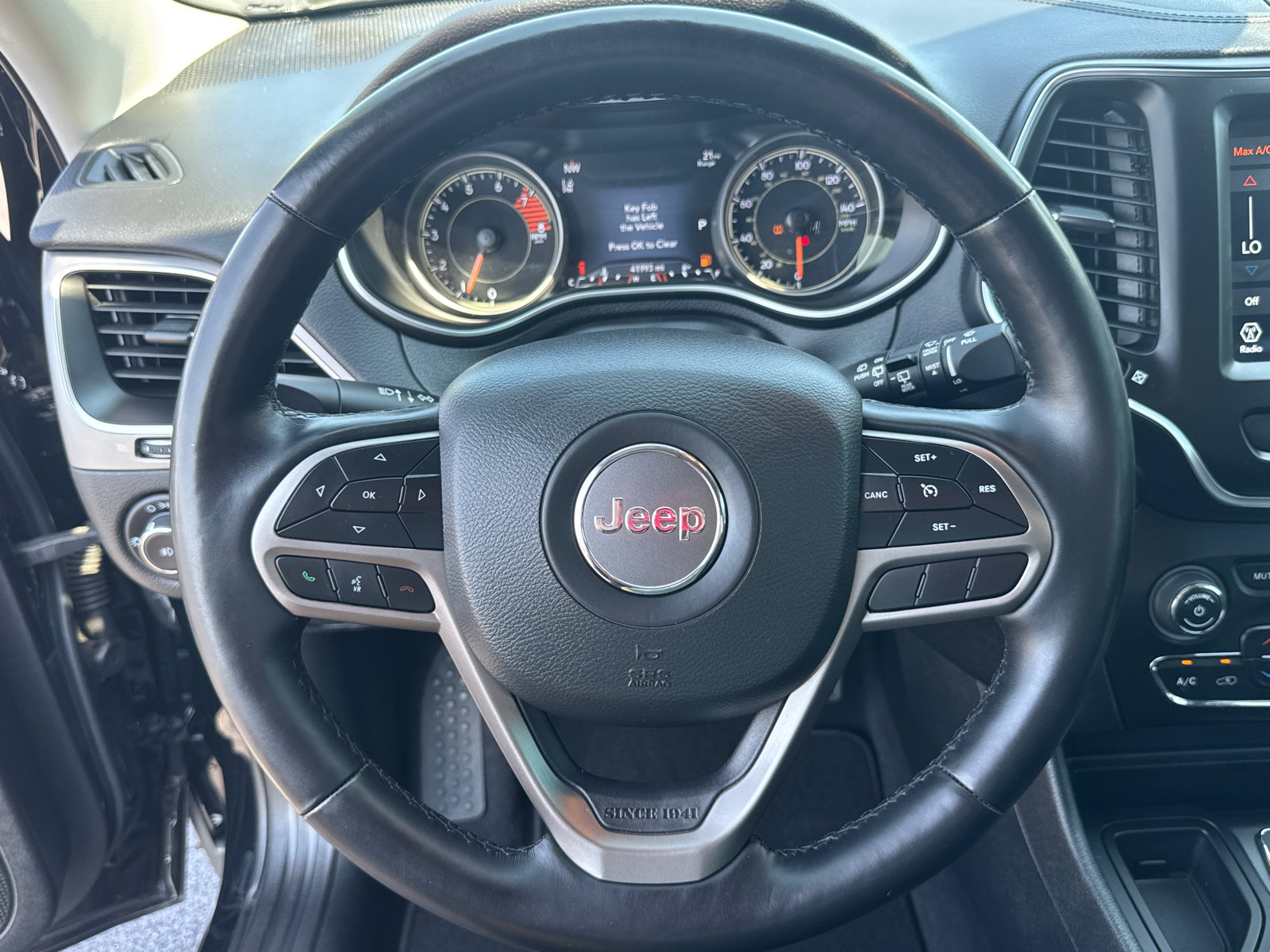 Used 2021 Jeep Cherokee Latitude Lux w/ Comfort/Convenience Group FWD image 15