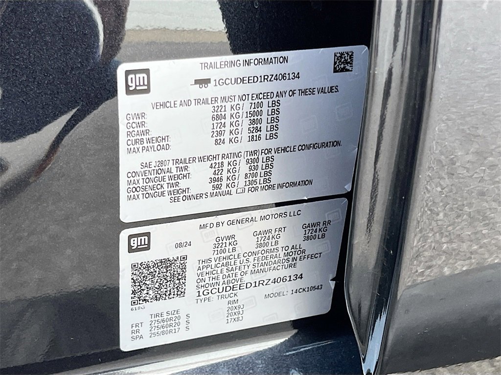 Used 2024 Chevrolet Silverado 1500 RST image 32