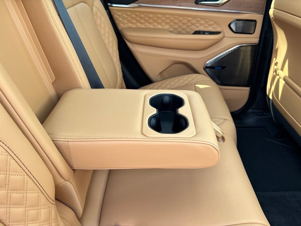 New 2027 Jeep Grand Cherokee Summit AWD/4WD image 24
