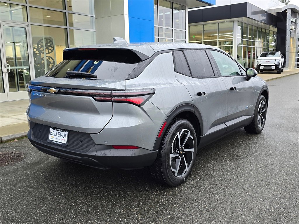 New 2026 Chevrolet Equinox EV LT image 5