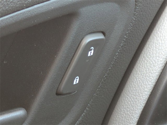 Certified 2022 Chevrolet Colorado W/T w/ WT Convenience Package image 24