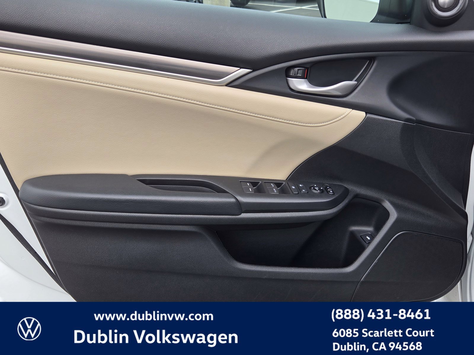 Used 2020 Honda Civic Touring image 10