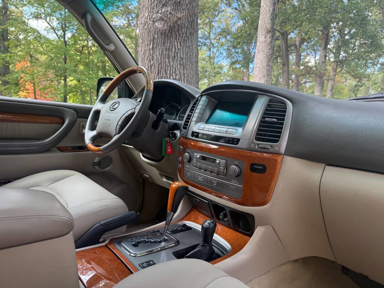 Used 2004 Lexus LX 470 4WD image 46