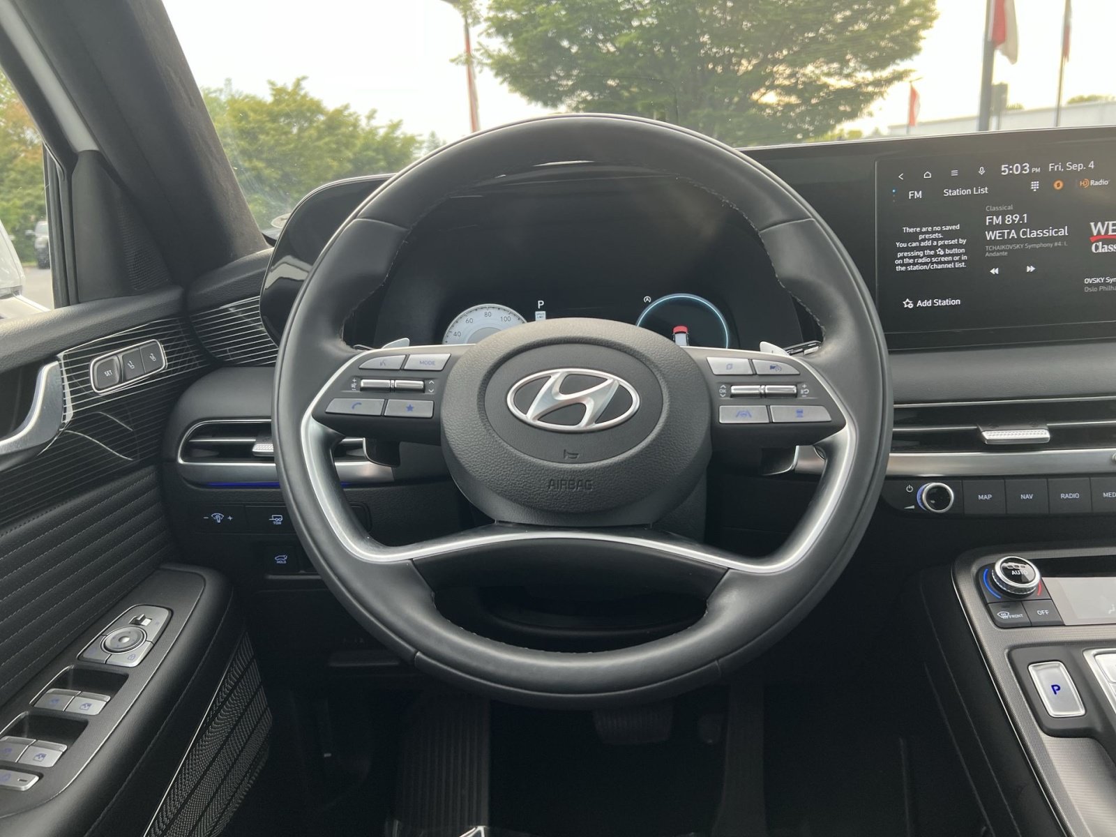 Used 2024 Hyundai Palisade Calligraphy AWD/4WD image 16