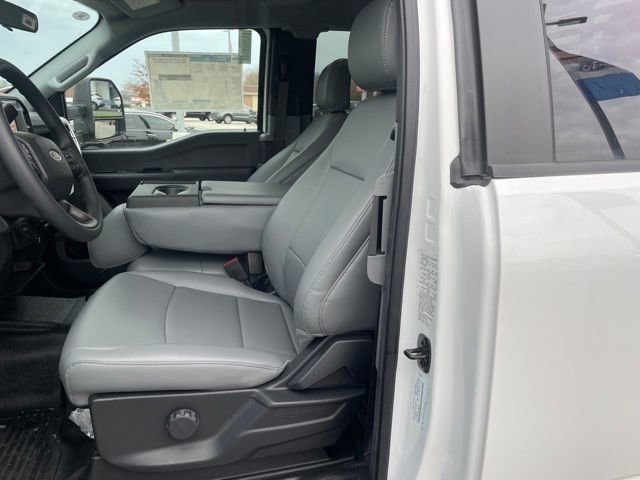 New 2024 Ford F450 XL image 29