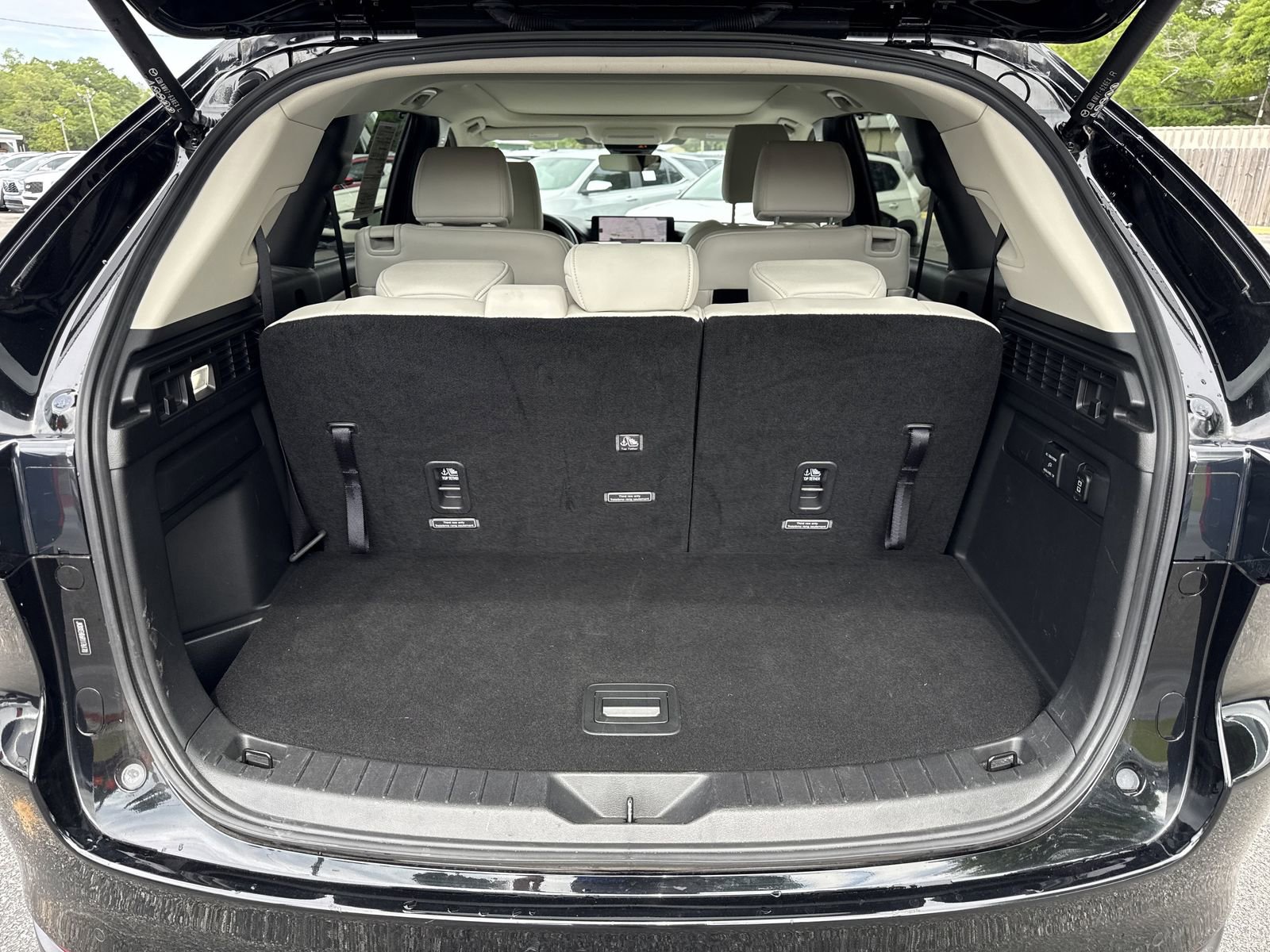 Used 2024 MAZDA CX-90 3.3 Turbo w/ Premium Plus Pkg image 34