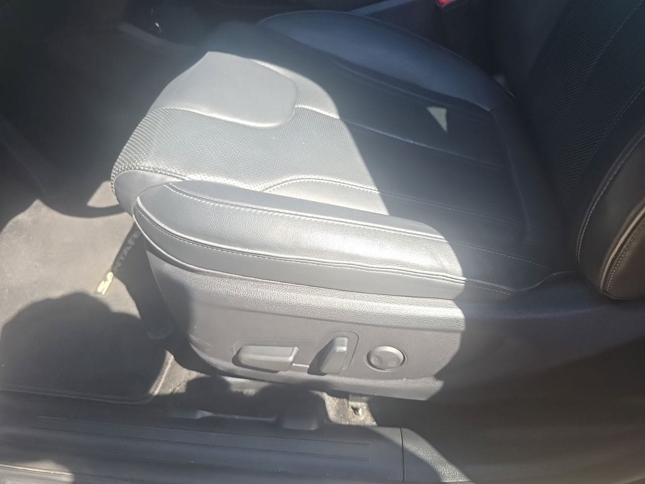 Used 2021 Hyundai Santa Fe SEL Premium w/ Cargo Package AWD/4WD image 11