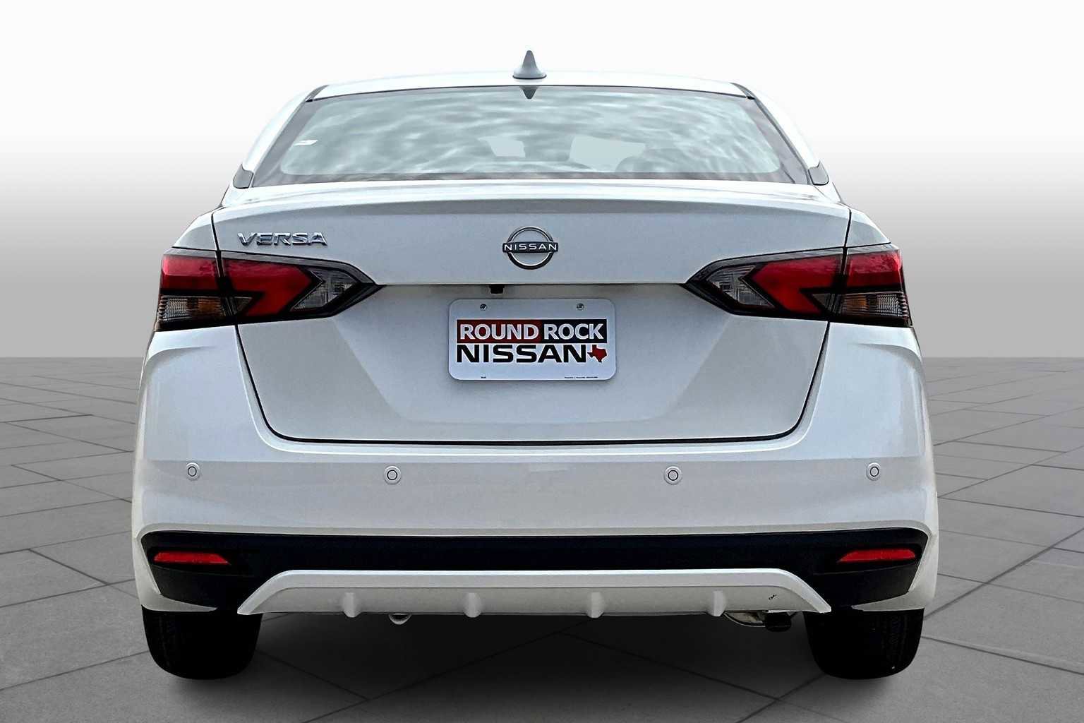 New 2025 Nissan Versa SV w/ Trunk Package FWD image 4