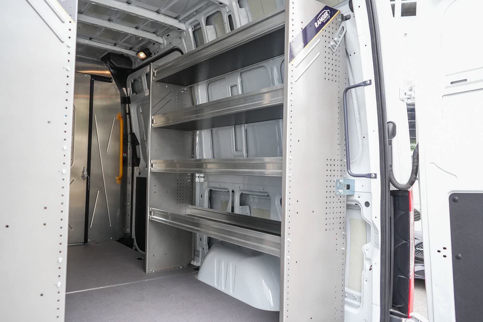 Used 2025 Mercedes-Benz Sprinter 2500 image 25