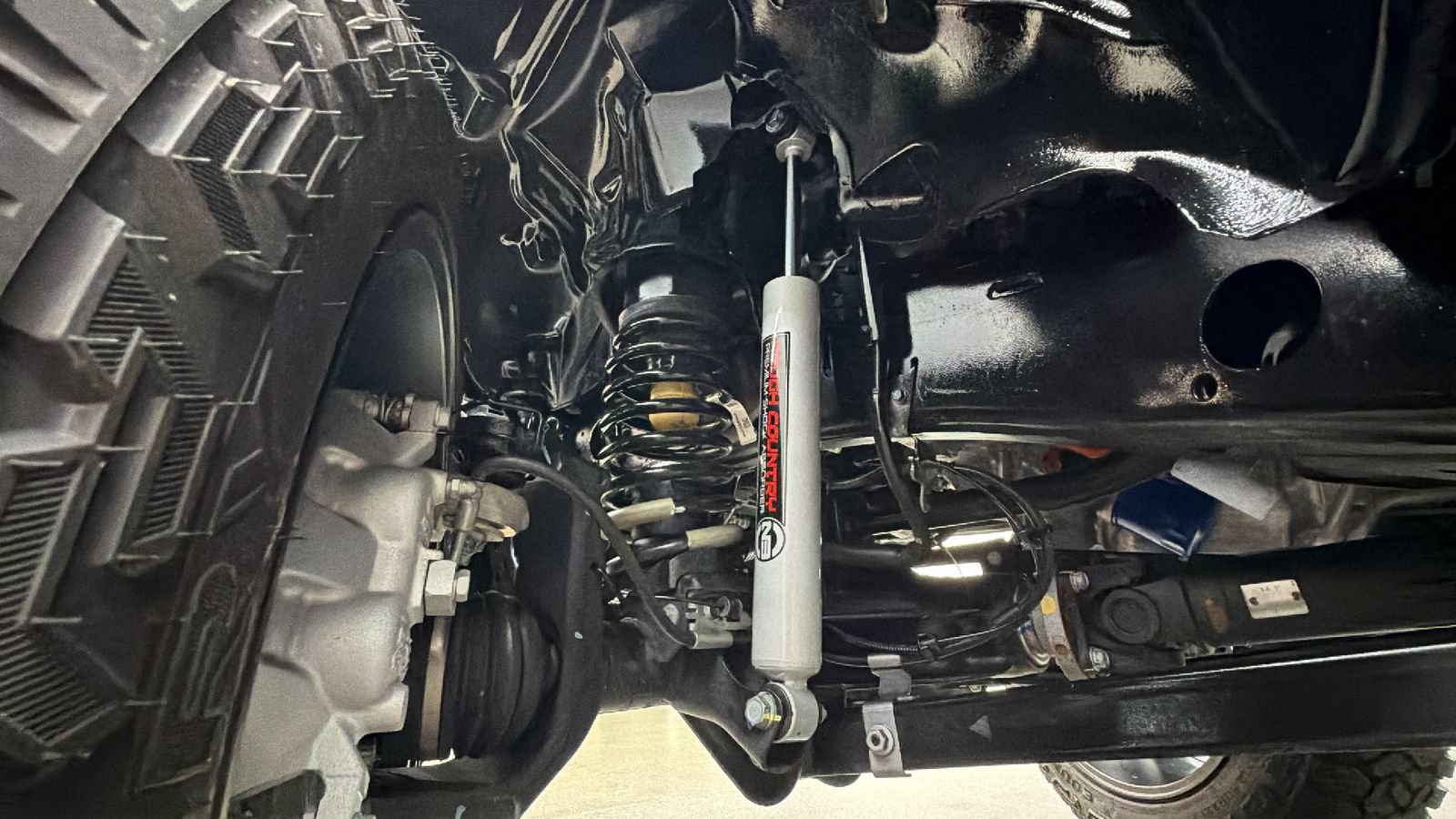 Used 2024 Jeep Wrangler Unlimited Sahara AWD/4WD image 16