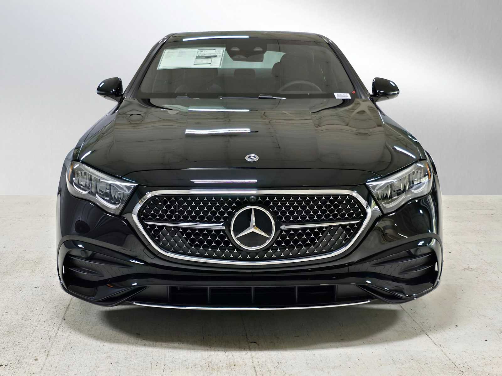 New 2026 Mercedes-Benz E 450 4MATIC Sedan image 8