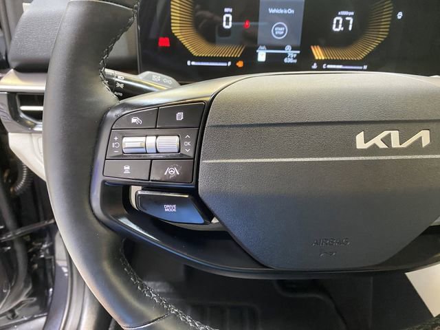 Used 2026 Kia Sportage EX FWD image 33