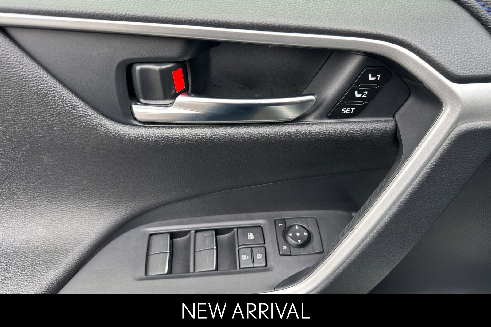 Used 2023 Toyota RAV4 XSE image 12