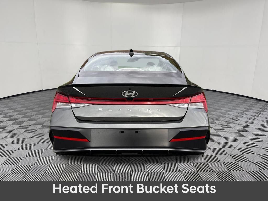 Certified 2026 Hyundai Elantra SEL Sport Premium FWD image 5
