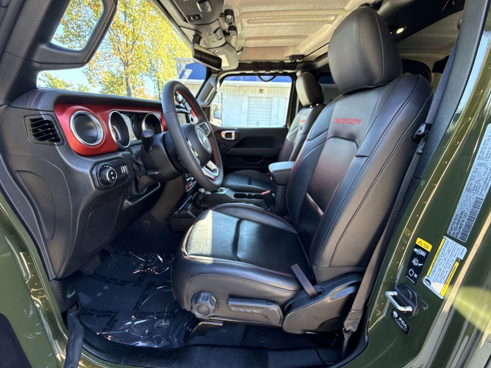 Used 2023 Jeep Gladiator Rubicon w/ LED Lighting Group AWD/4WD image 17