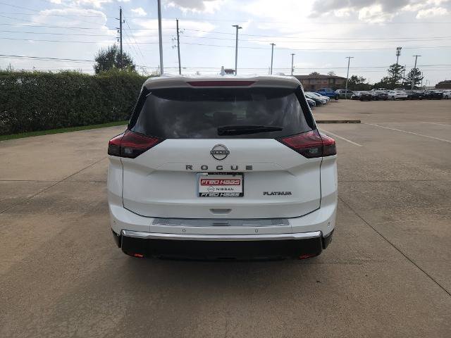 Certified 2024 Nissan Rogue Platinum w/ Platinum Premium Package FWD image 6
