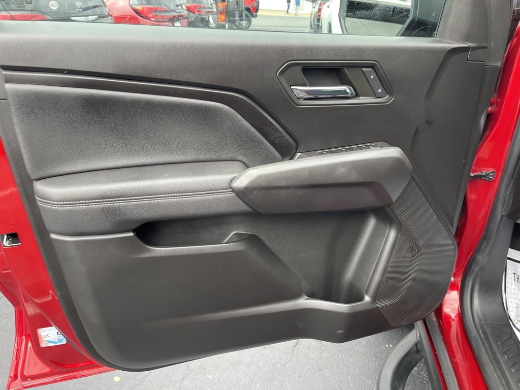 Used 2023 Chevrolet Colorado LT w/ LT Convenience Package III image 21