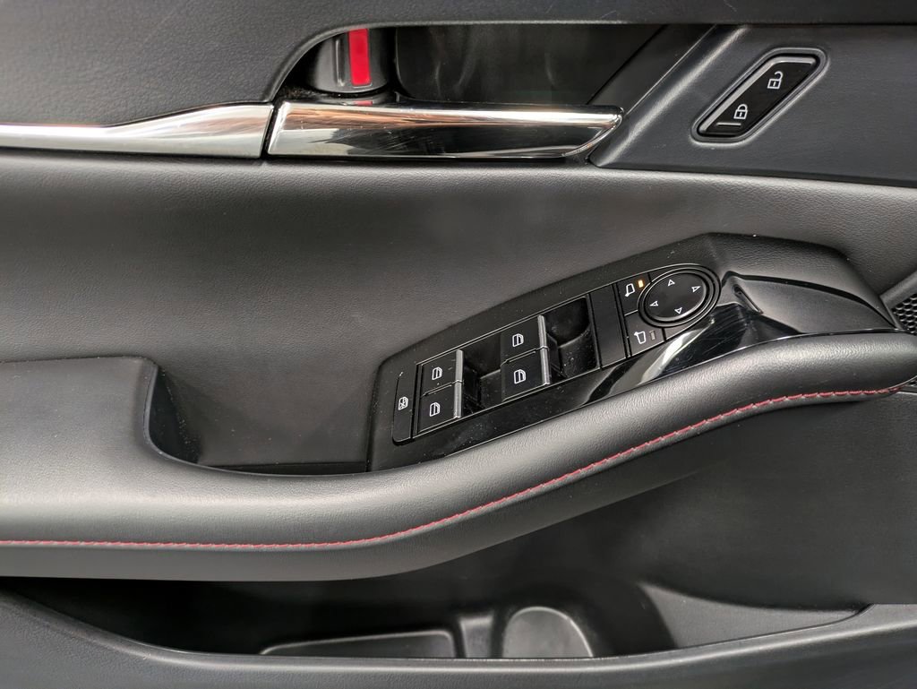 Certified 2023 MAZDA CX-30 AWD 2.5 S w/ Preferred Package image 11