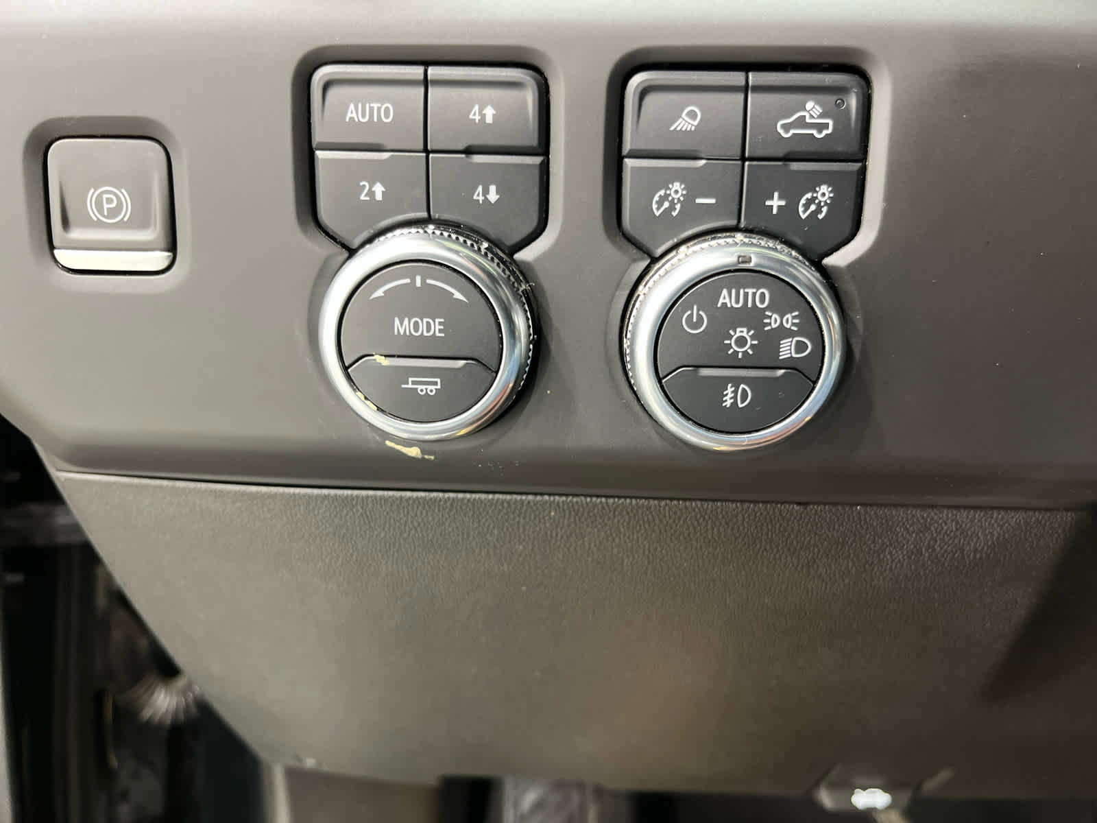 Certified 2024 GMC Sierra 3500 Denali Ultimate image 19