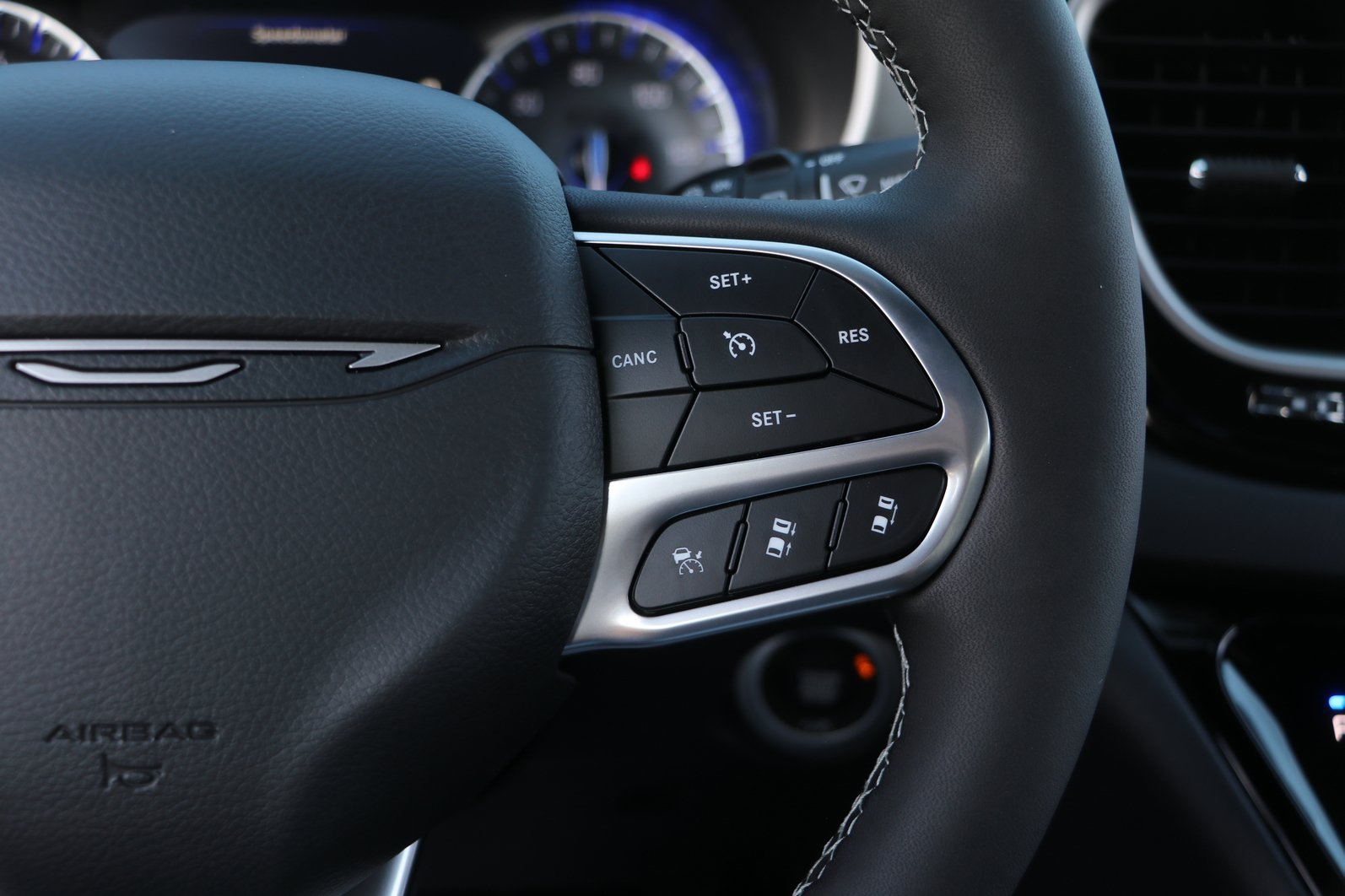 New 2027 Chrysler Pacifica LX FWD image 19