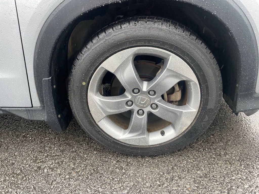 Used 2017 Honda HR-V LX image 30