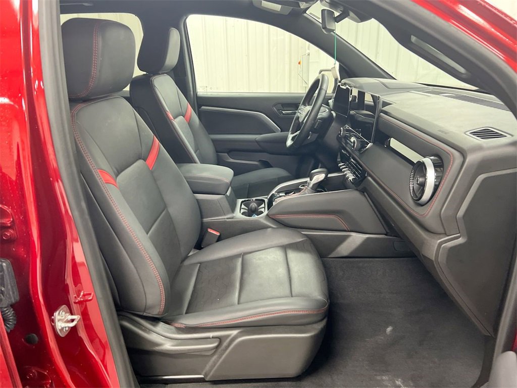 Used 2024 Chevrolet Colorado Z71 w/ Z71 Convenience Package 2 image 21