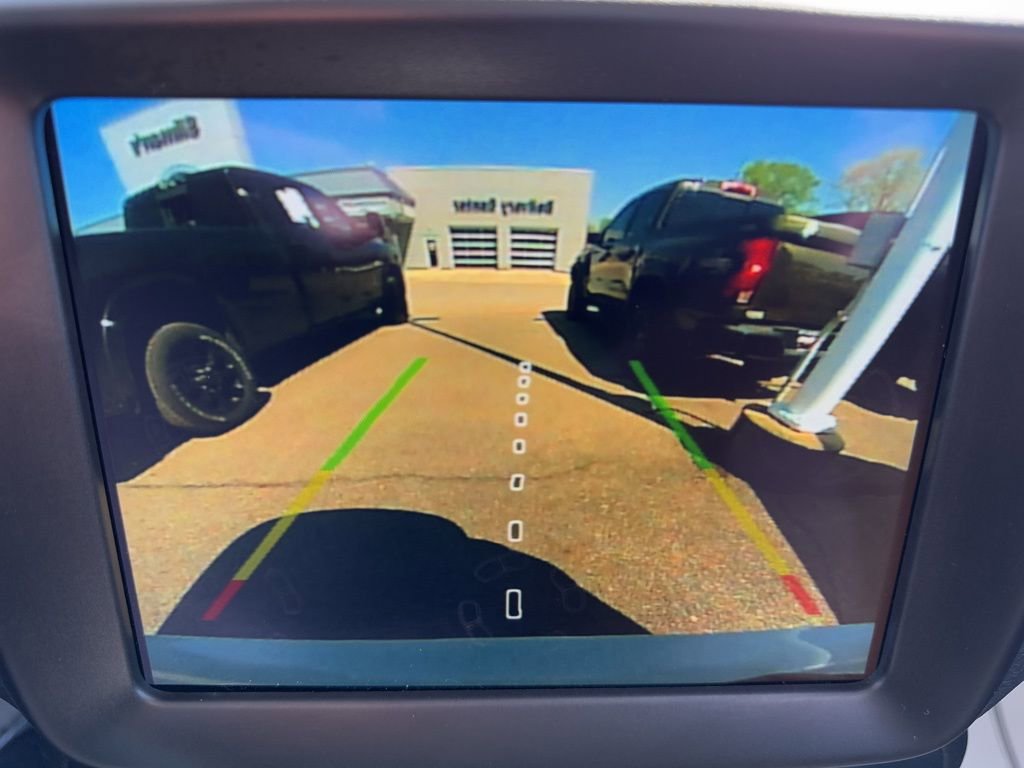 Used 2023 Jeep Renegade Latitude w/ Sun/Sound Group AWD/4WD image 30