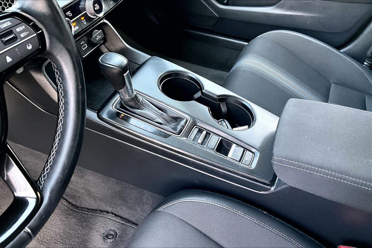 Used 2023 Honda Civic Sport image 15