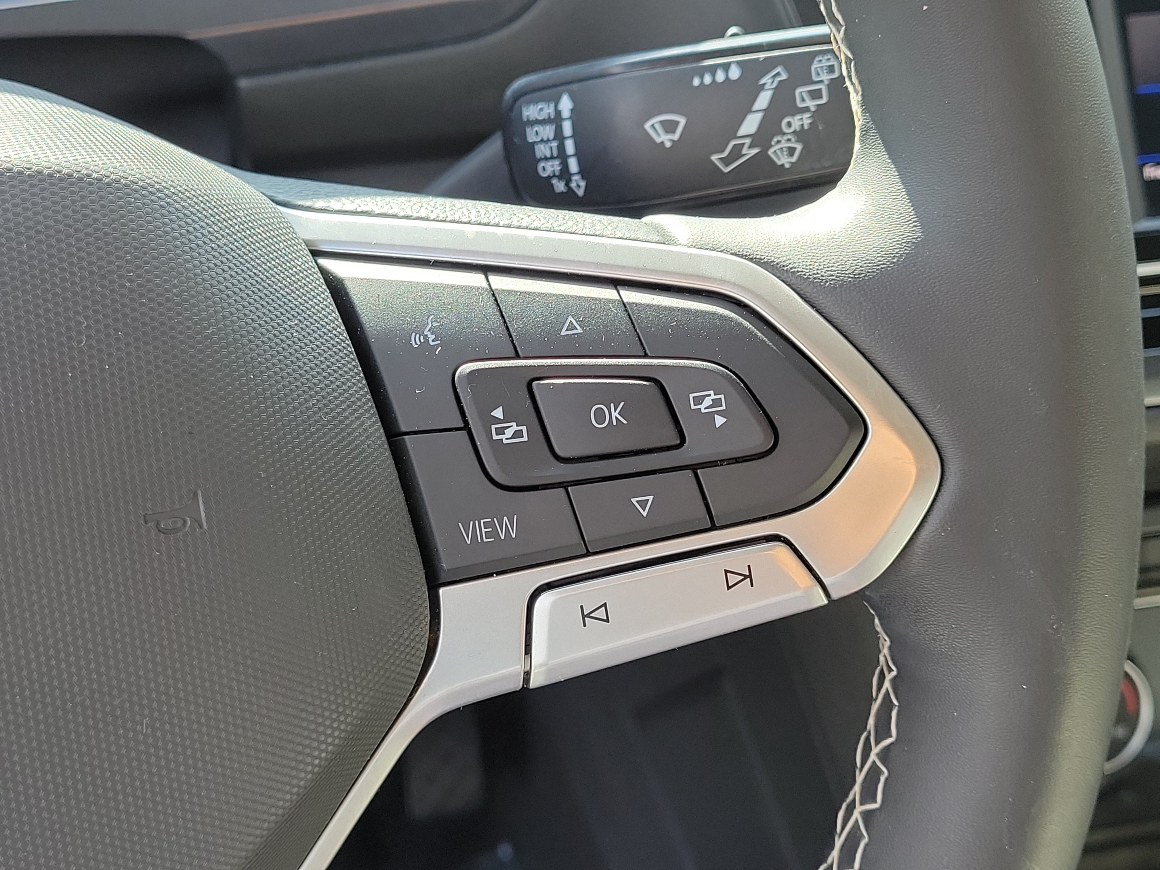 Used 2022 Volkswagen Tiguan S w/ IQ.Drive Package FWD image 29