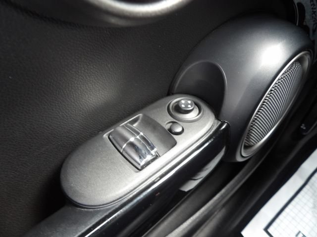 Used 2015 MINI Cooper S FWD image 25