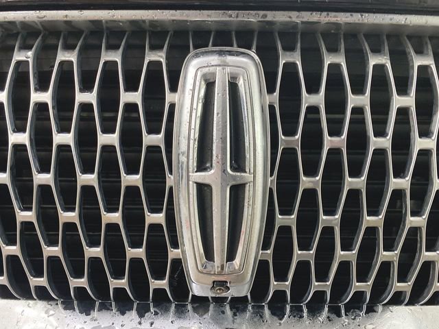 Used 2023 Lincoln Aviator Reserve w/ Equipment Group 201A image 32