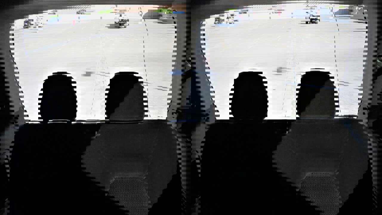 Used 2003 Ford Explorer XLT image 16