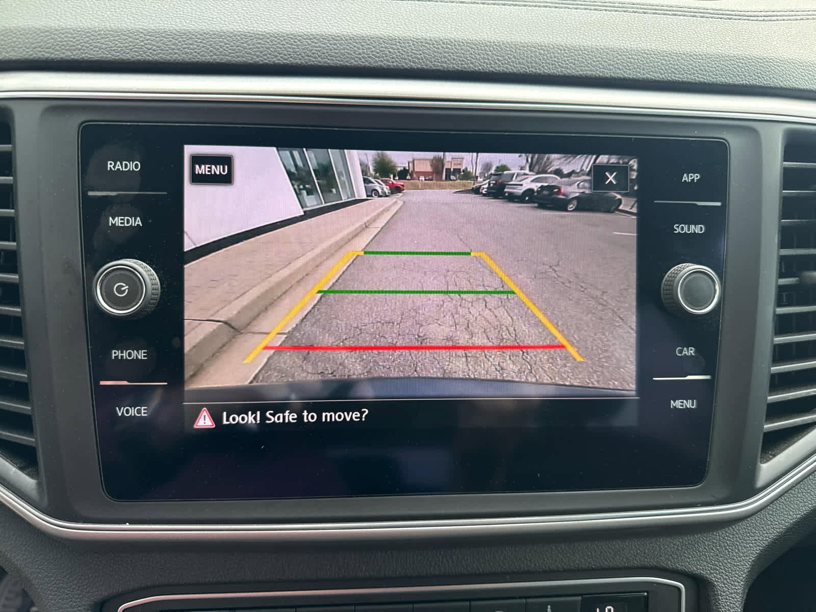 Used 2019 Volkswagen Atlas SE w/ Towing Package image 36