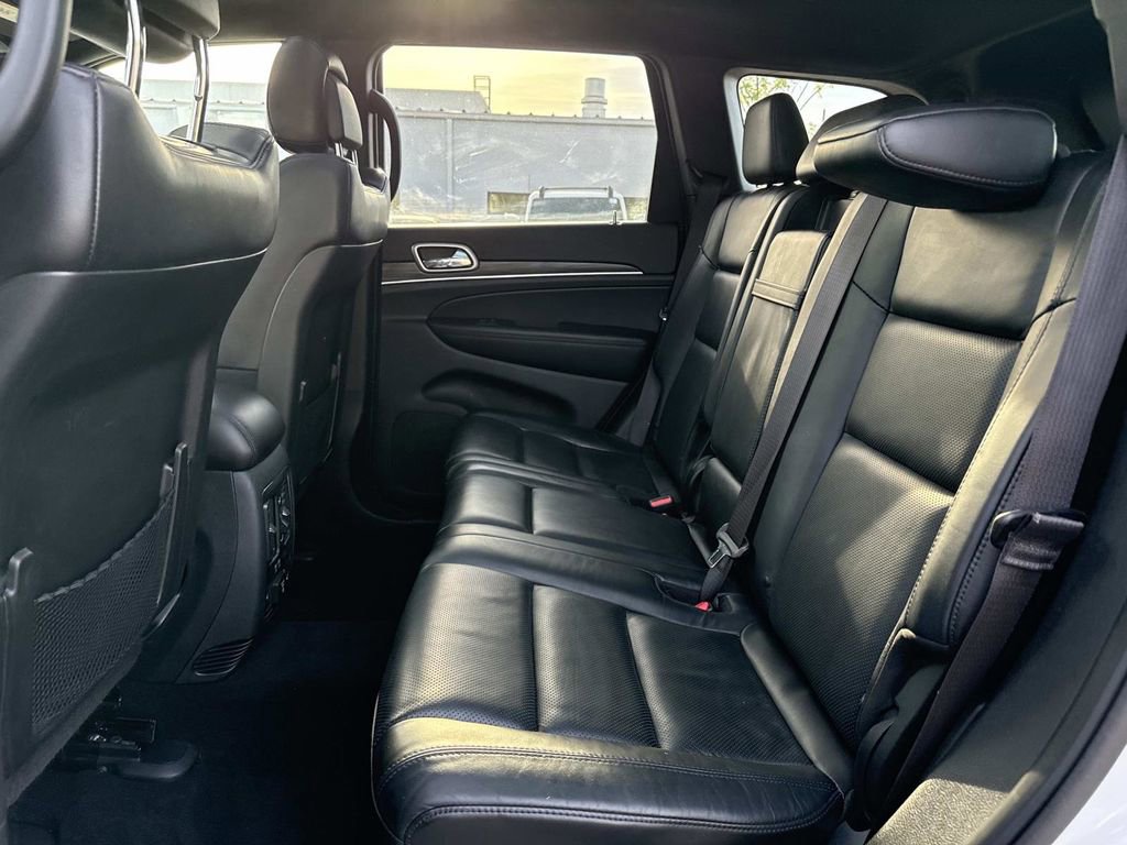 Used 2019 Jeep Grand Cherokee Limited w/ Luxury Group II AWD/4WD image 11