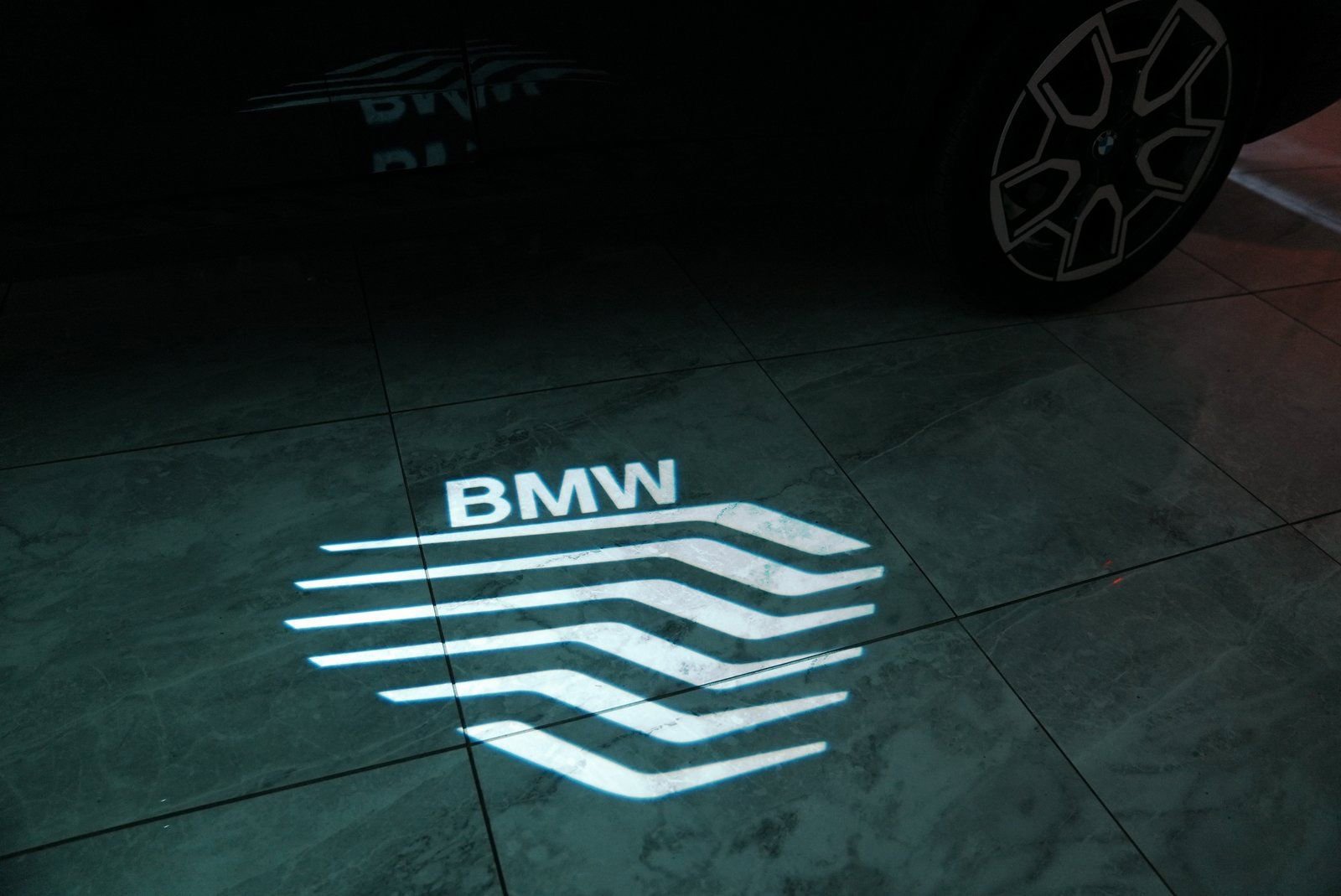 Used 2025 BMW X2 xDrive28i w/ Convenience Package image 50