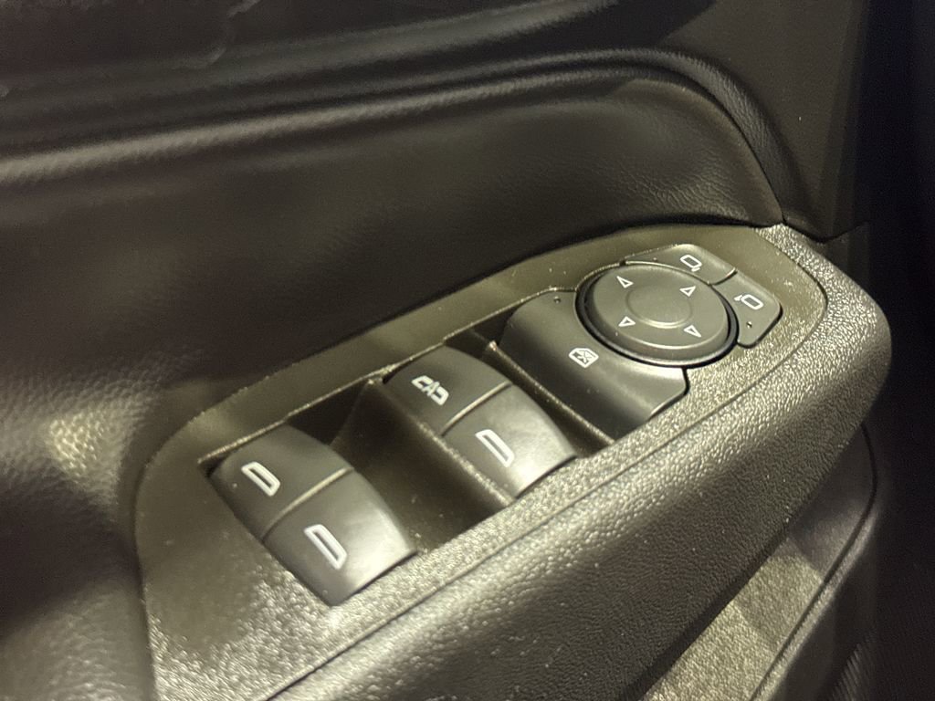 Used 2022 Chevrolet Equinox LT image 33