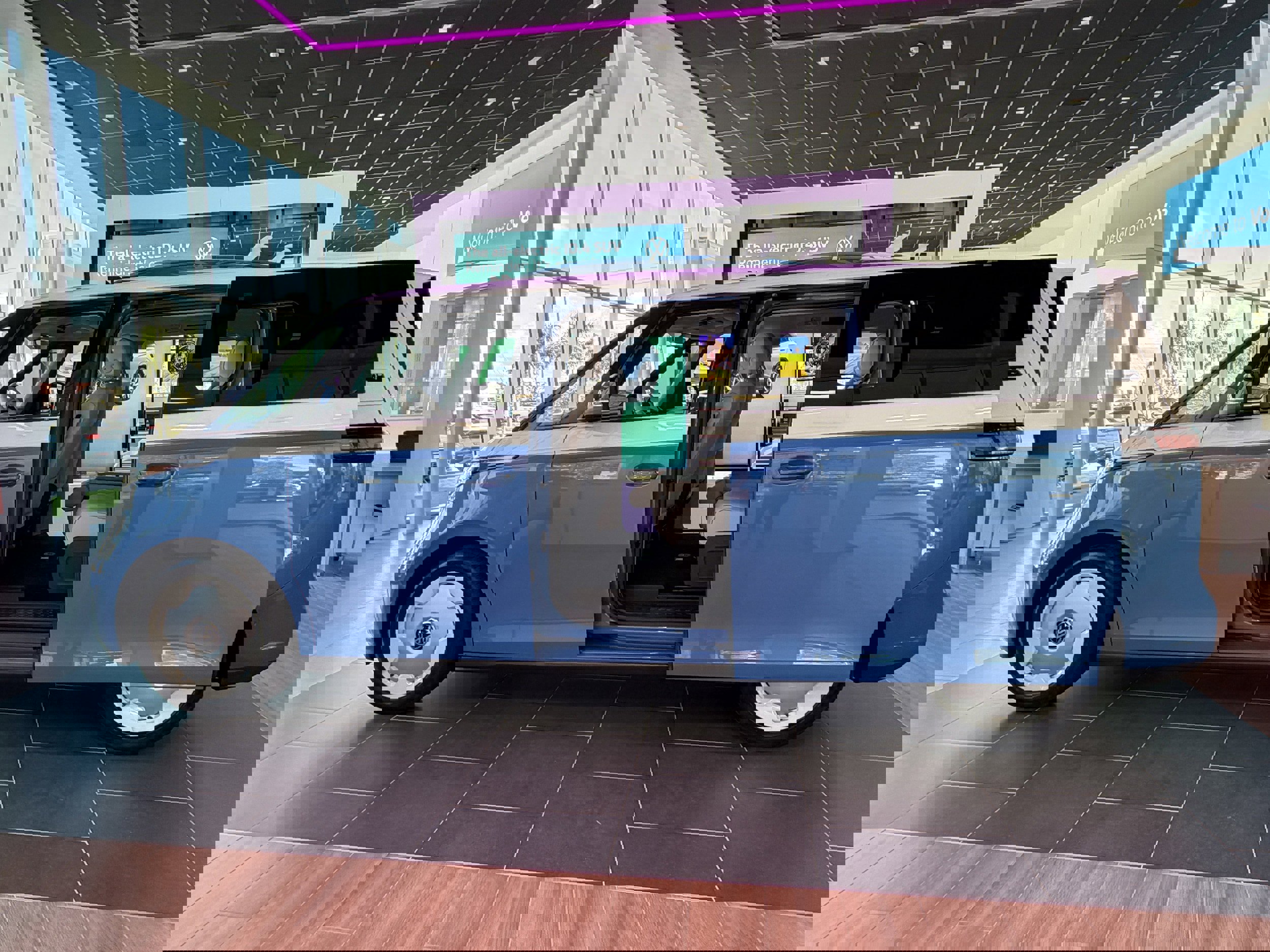 New 2025 Volkswagen ID. Buzz 1st Edition image 5