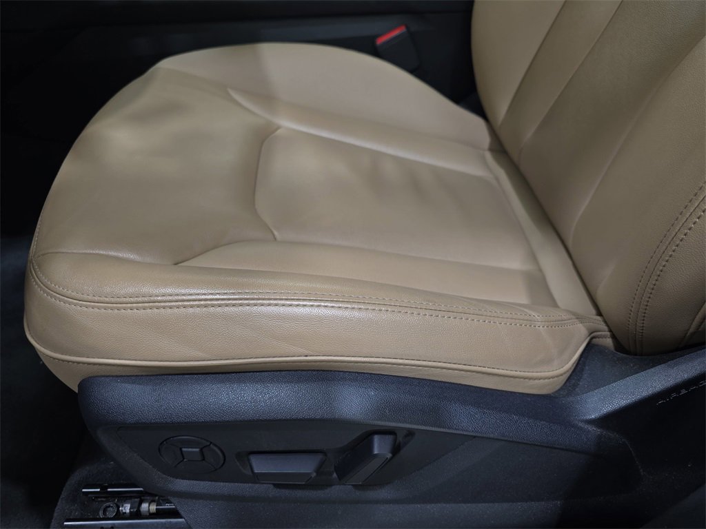 Used 2021 Audi Q7 3.0T Premium image 32