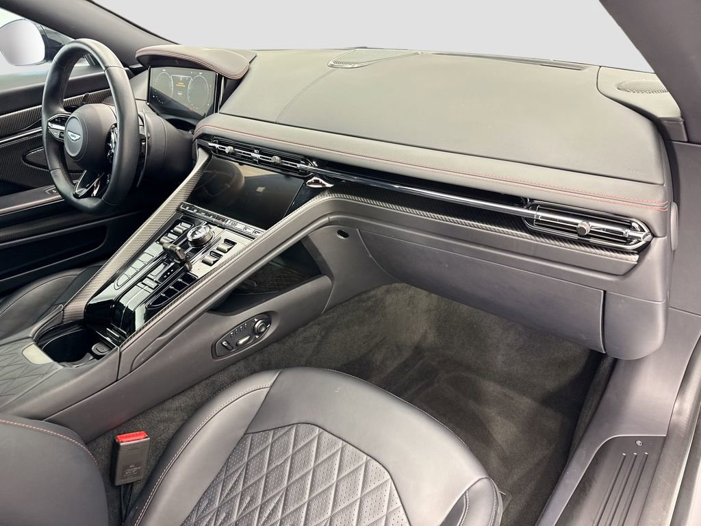 Used 2025 Aston Martin DB12 Coupe RWD image 16