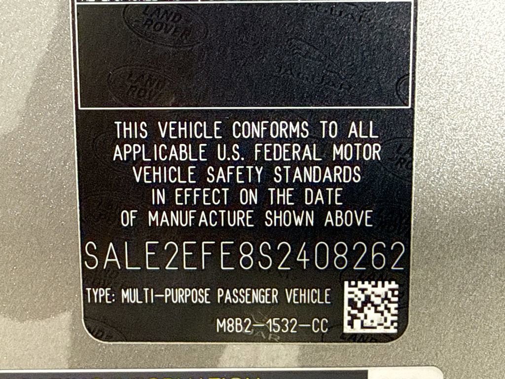 Used 2025 Land Rover Defender 110 X-Dynamic SE AWD/4WD image 27