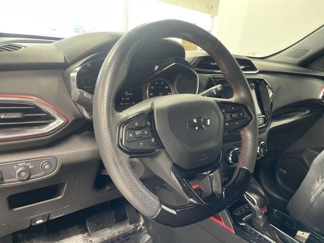 Used 2022 Chevrolet TrailBlazer RS w/ Technology Package image 14