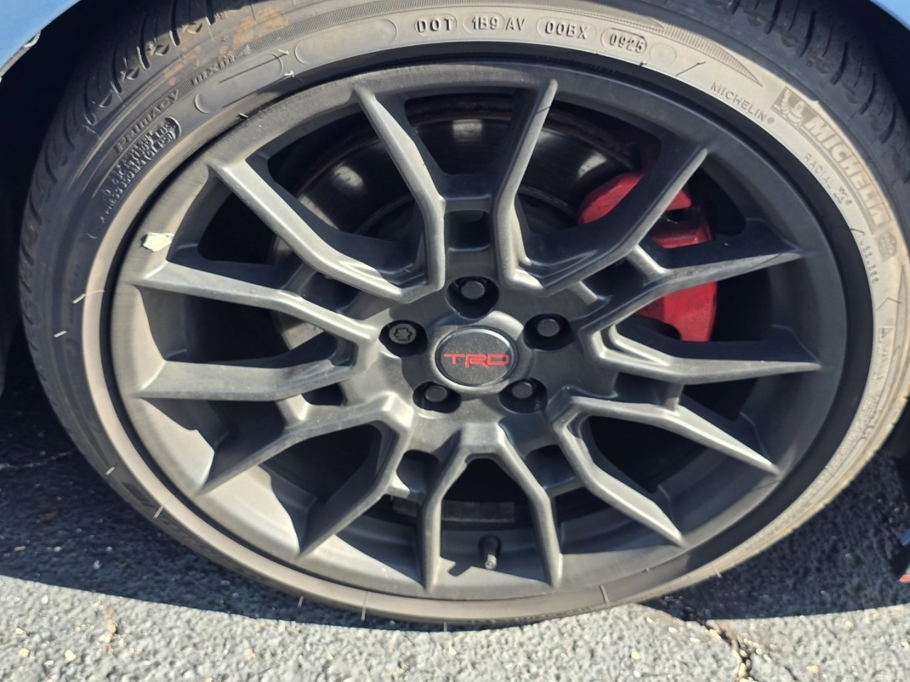 Used 2022 Toyota Camry TRD w/ TRD Package w/JBL Audio FWD image 9