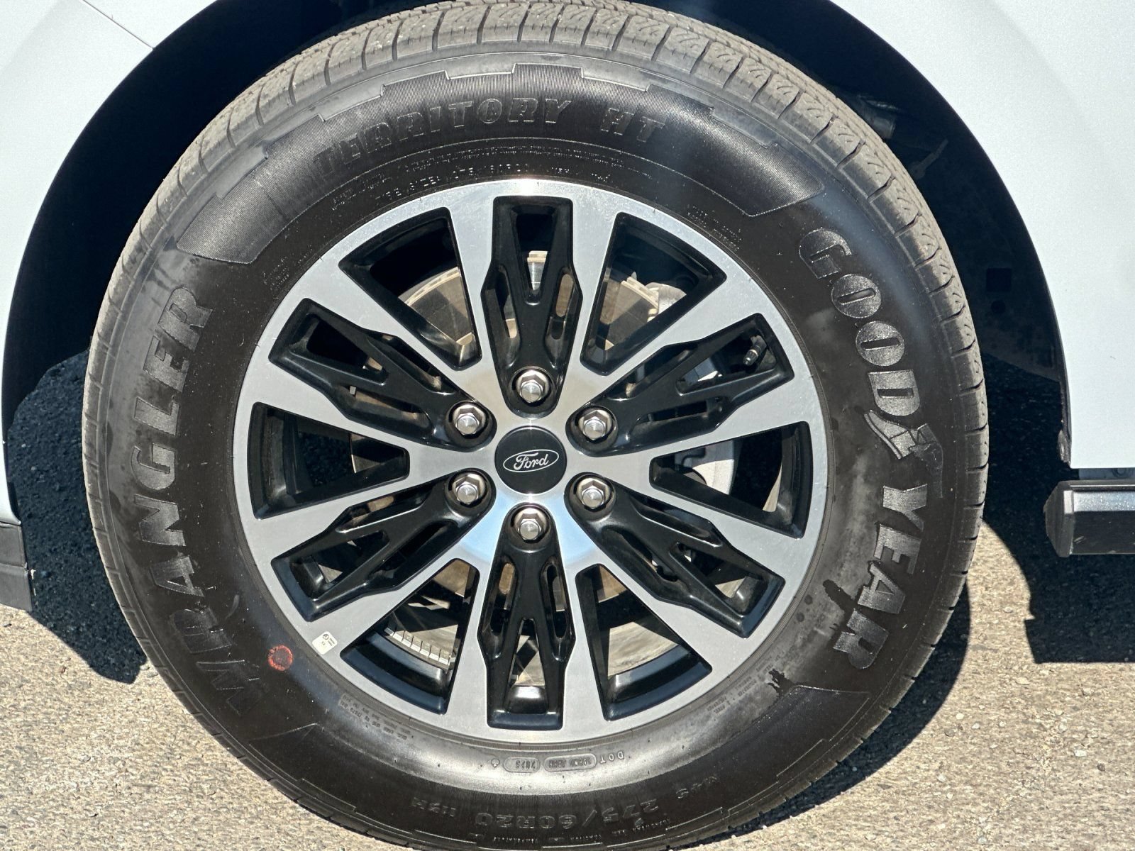 Certified 2025 Ford Expedition Platinum AWD/4WD image 31