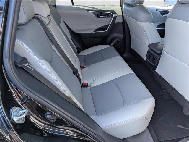 Used 2023 Toyota RAV4 XLE Premium image 21