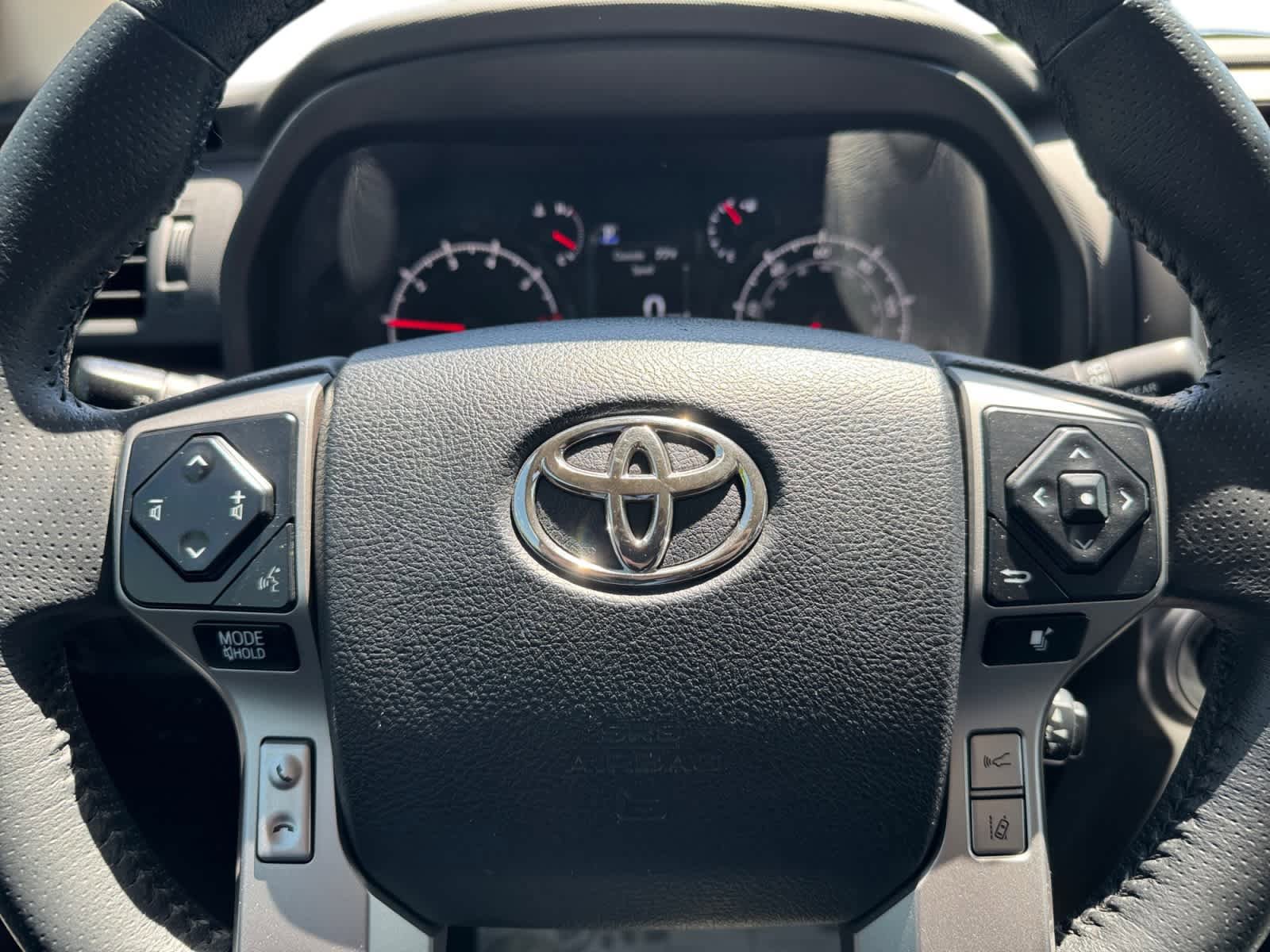 Used 2023 Toyota 4Runner SR5 AWD/4WD image 17
