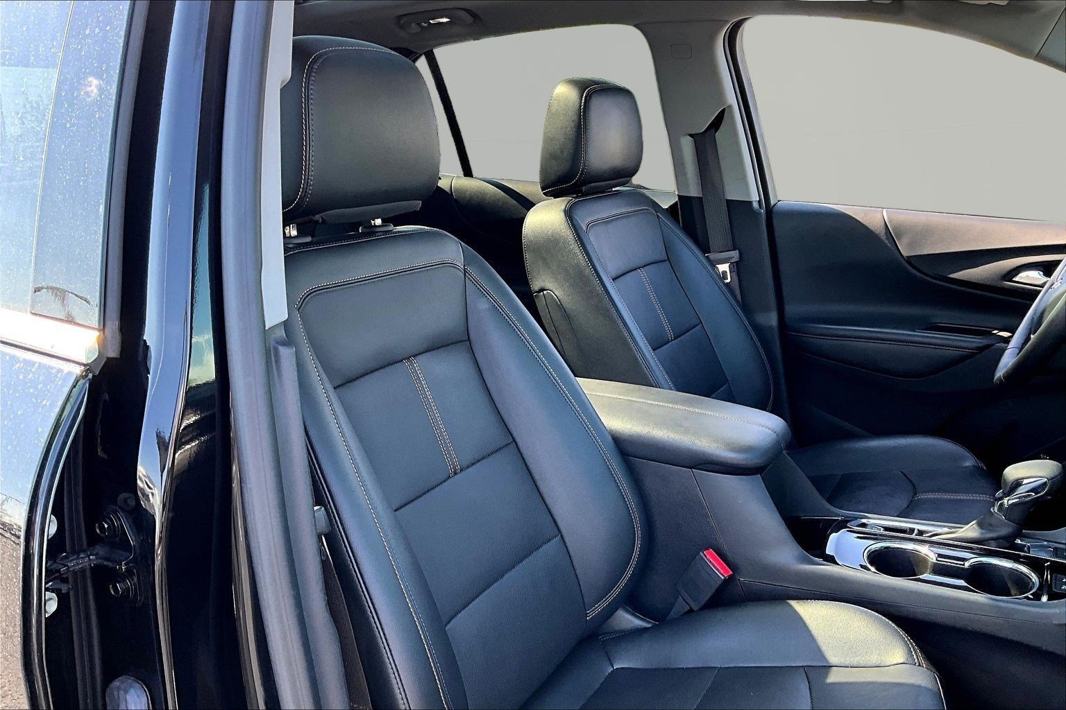 Used 2023 Chevrolet Equinox Premier AWD/4WD image 29