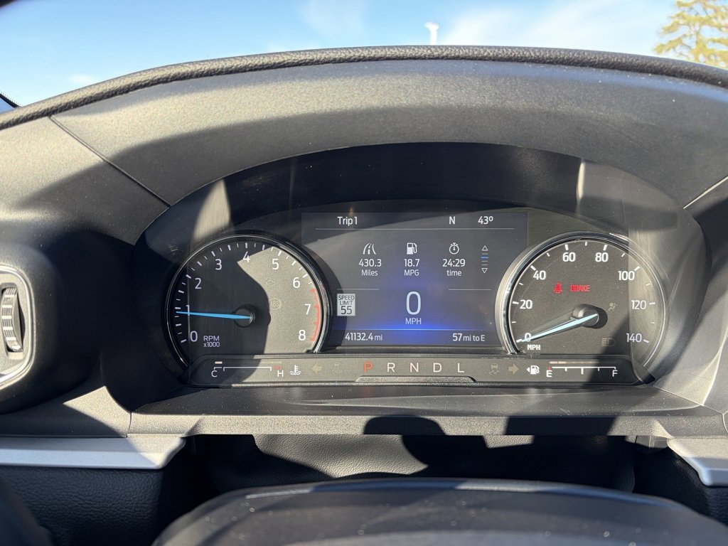 Used 2022 Ford Explorer XLT w/ Equipment Group 202A image 16